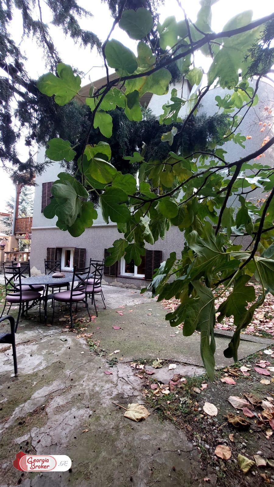 იყიდება ახალი გარემონტებული 5 ოთახიანი სახლი წეროვანში